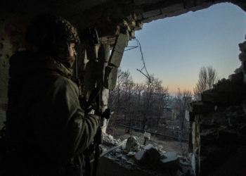 Μπαχμούτ: Αρνούνται να εγκαταλείψουν την ισοπεδωμένη πόλη οι λιγοστοί κάτοικοί της