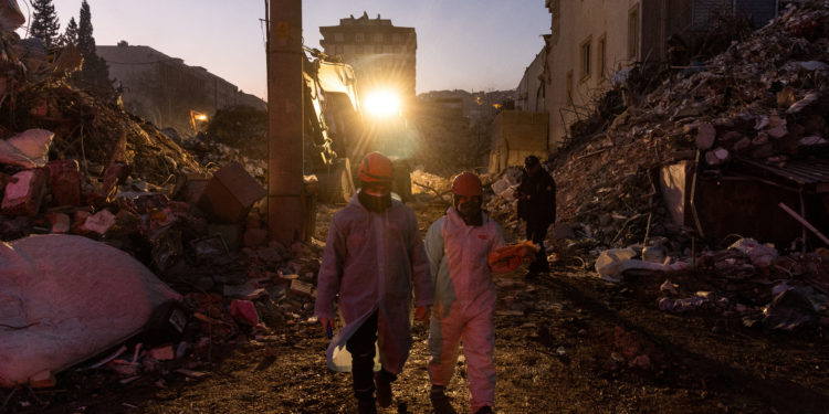Σεισμός σε Τουρκία και Συρία: Πάνω από 45.000 οι νεκροί – 264.000 διαμερίσματα έγιναν σκόνη