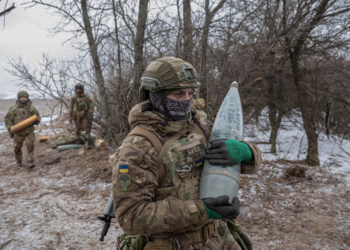 Ουκρανία: Ρωσικές ενισχύσεις φτάνουν στις ανατολικές περιοχές, σύμφωνα με Ουκρανό κυβερνήτη, ενόψει νέας ρωσικής επίθεσης