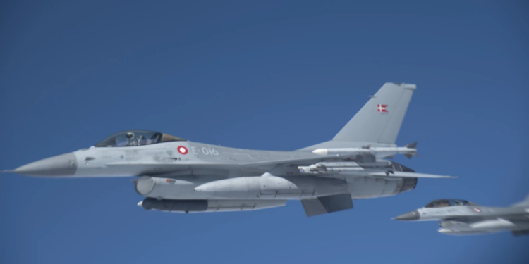 F-16 στην Ουκρανία: «Ανοιχτή» η Δανία στο ενδεχόμενο να στείλει μαχητικά