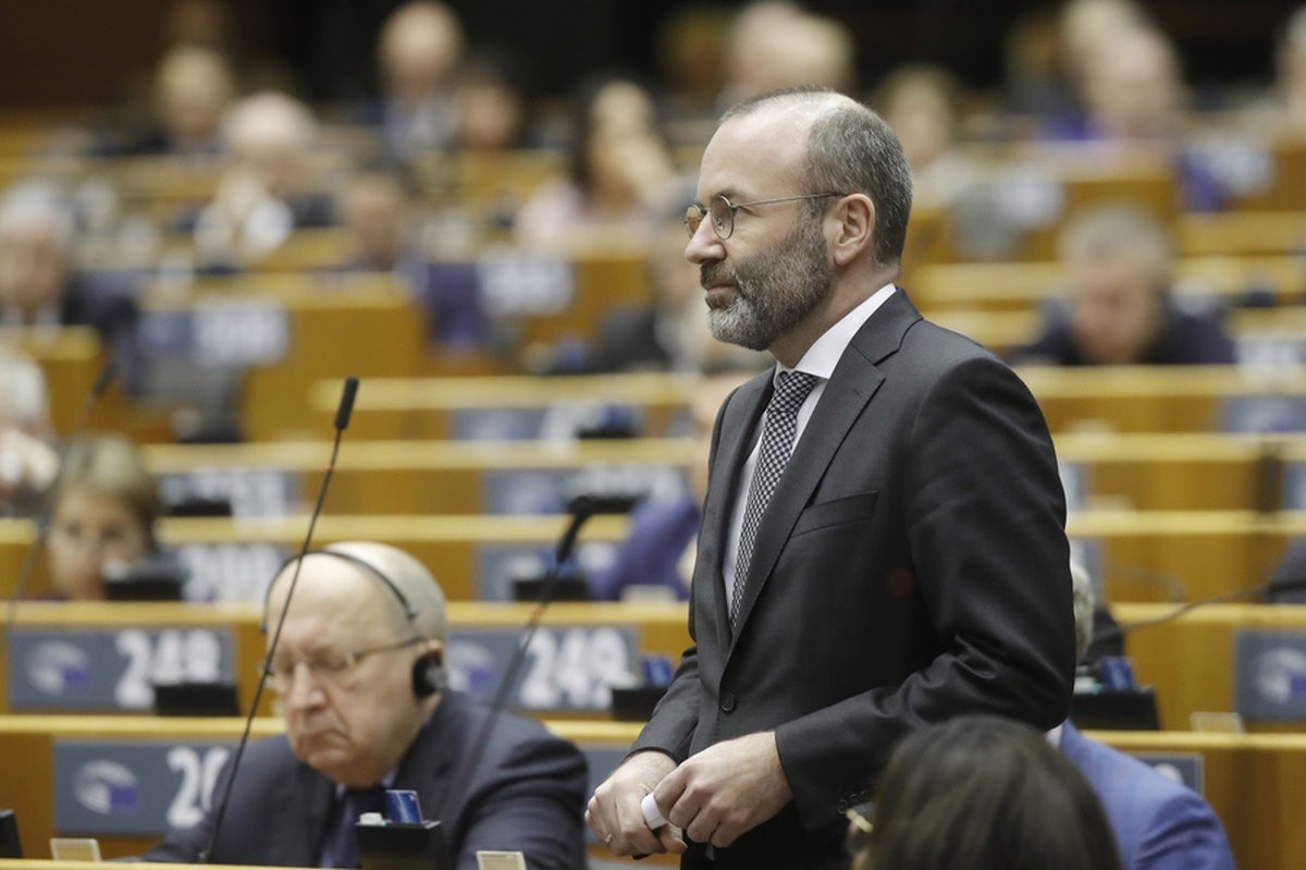 Μάνφρεντ Βέμπερ