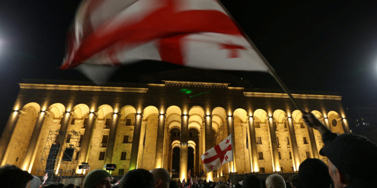 Γεωργία: Νίκη των διαδηλωτών – Εγκαταλείπεται ο «ρωσικός» νόμος περί «ξένων πρακτόρων» [pics, vids]