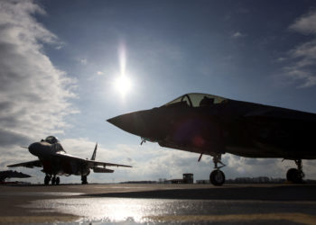 στρατιωτικές δαπάνες