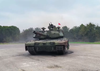 Altay: Δημόσια παρουσίαση του «νέου» εθνικού άρματος μάχης της Τουρκίας [pics, vid]