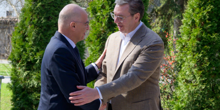 Δένδιας: Συνάντηση με τον Βούτσις στη Σερβία για το ζήτημα του Κοσόβου