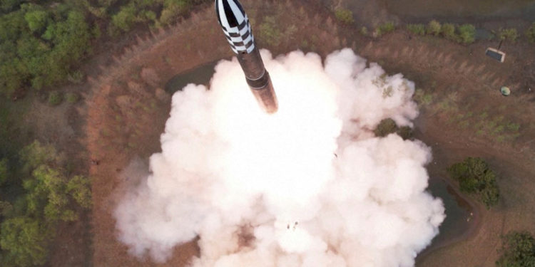 βαλλιστικοί πύραυλοι - Β. Κορέα - Ρωσία Ουκρανία