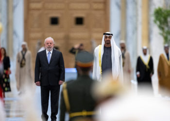 Ο Λούλα αναζητεί διαμεσολαβητικό ρόλο με Κίνα και ΗΑΕ στον πόλεμο της Ουκρανίας