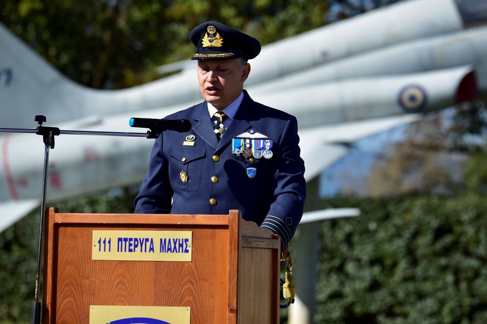 111 Πτέρυγα Μάχης