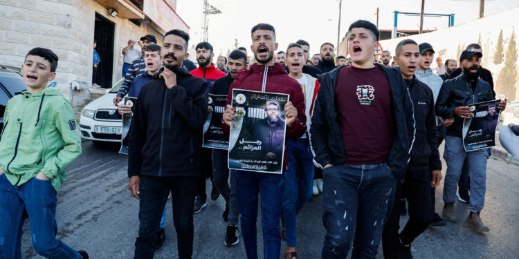 Χαντέρ Αντνάν