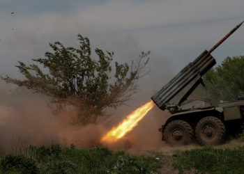 Financial Times - Ουκρανία - κορεατικά όπλα