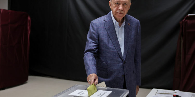 «Αινιγματικός» Ερντογάν: Ευχήθηκε «ένα επικερδές μέλλον»