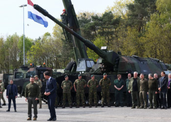 Ολλανδία: Προχωρούν οι συνομιλίες για χορήγηση μαχητικών F-16 στην Ουκρανία