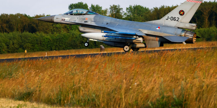 Ολλανδία - αεροπορική βάση - drones