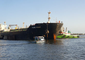 Πακιστάν: Το Ισλαμαμπάντ πλήρωσε φορτίο αργού πετρελαίου από τη Ρωσία σε κινεζικό νόμισμα