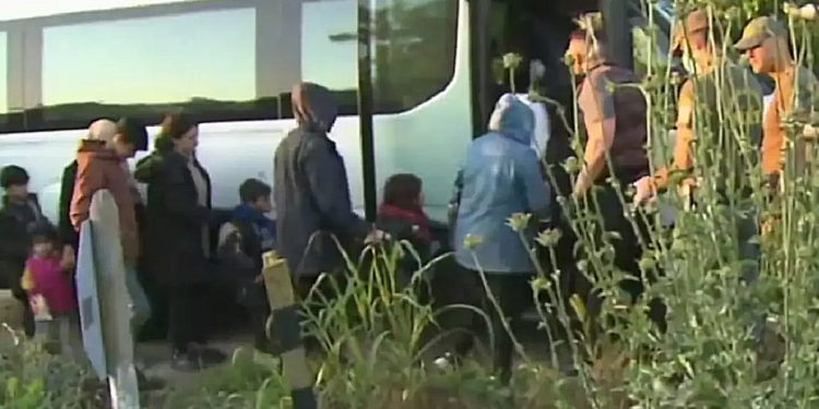 Μετανάστες στον Έβρο