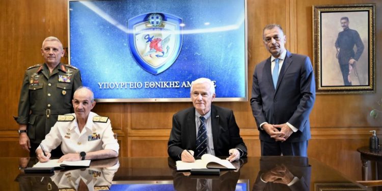 ΠΕΡΣΕΑΣ - υπογραφή σύμβασης δωρεάς