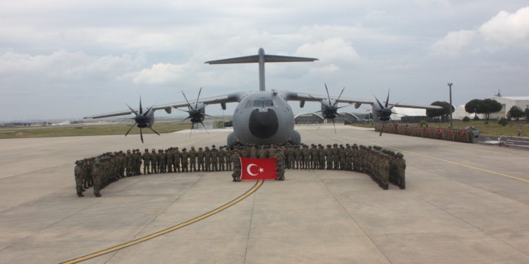 Τουρκία: Ετοιμάζεται να αναλάβει τη διοίκηση των δυνάμεων του NATO στο Κόσοβο