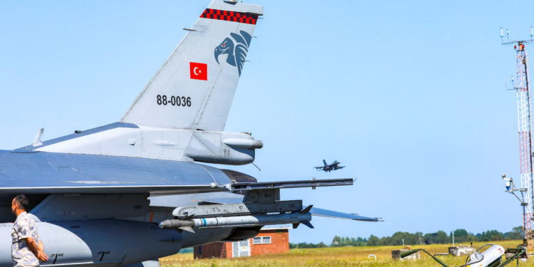 F-16 στην Τουρκία