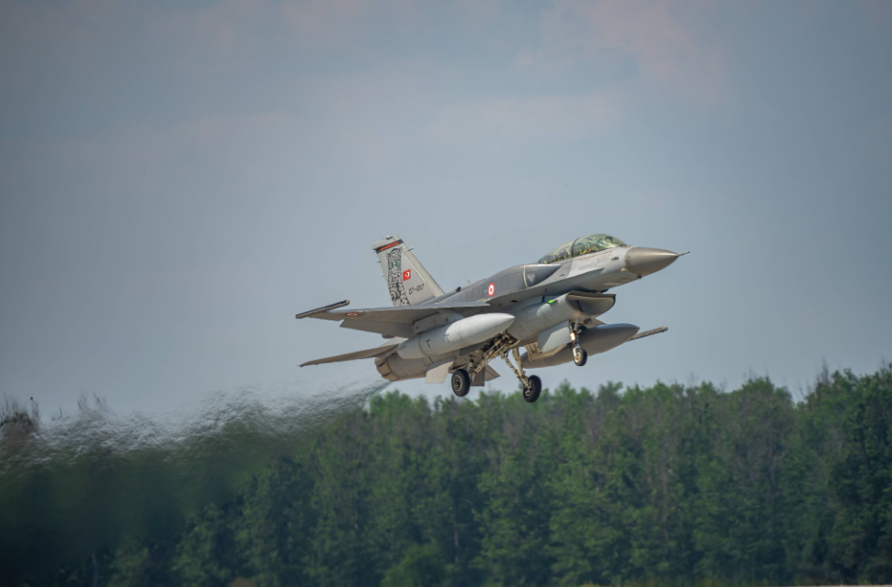 F-16