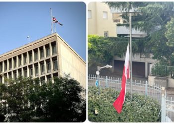 συντριβή canadair - πρεσβείες