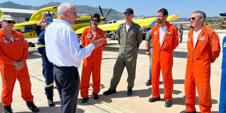 Ισραήλ: Έφτασαν στην Ελλάδα τα «Airtractor» που θα βοηθήσουν στην κατάσβεση των πυρκαγιών