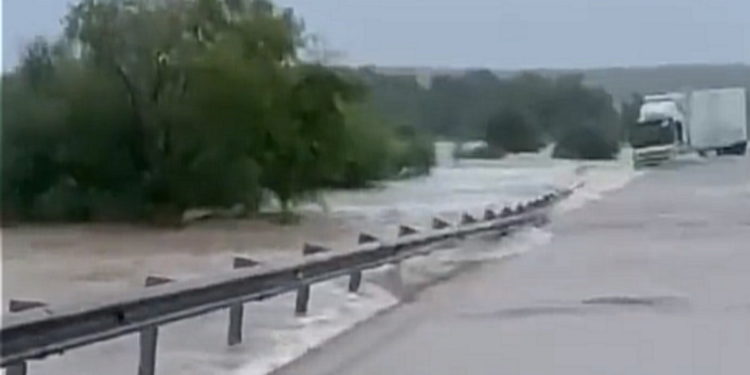 Ρωσία - τυφώνας - πλημμύρες