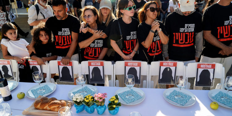 Ισραήλ: Τι γνωρίζουμε για τους ομήρους στη Γάζα – Η Ρωσία συνομιλεί με τη Χαμάς για την απελευθέρωσή τους