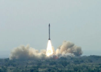 Ababeel: Το Πακιστάν πραγματοποίησε δοκιμαστική εκτόξευση του πιο ισχυρού πυρηνικού του όπλου [vid]