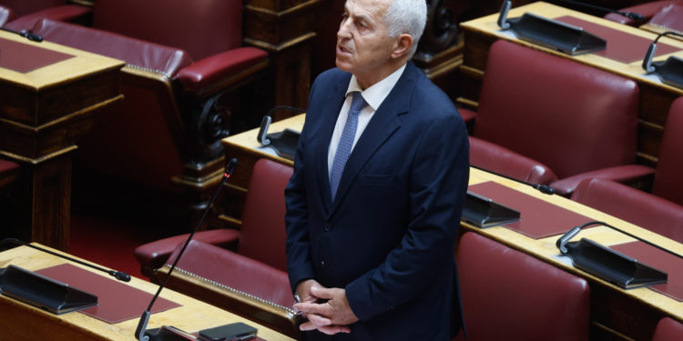 Αποστολάκης