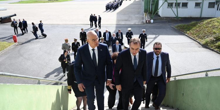 Δένδιας - Λεκορνού