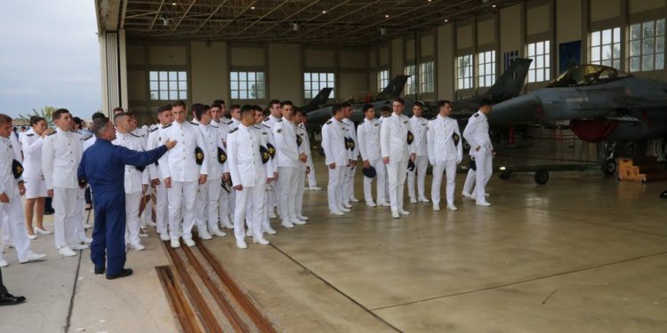 Σχολή Ικάρων