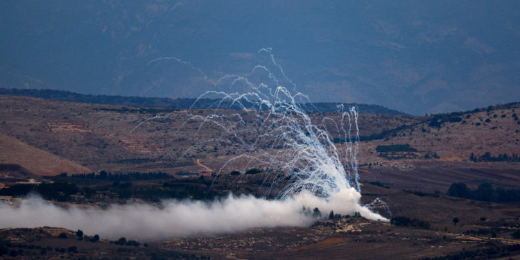IDF: Άμαχοι τραυματίστηκαν από αντιαρματικό πύραυλο κοντά στα σύνορα με τον Λίβανο