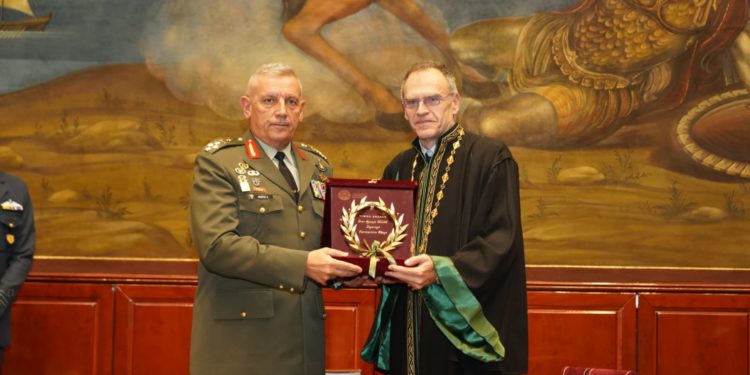 Αρχηγός ΓΕΕΘΑ Κωνσταντίνος Φλώρος