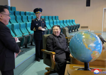 Βόρεια Κορέα - δορυφόρος