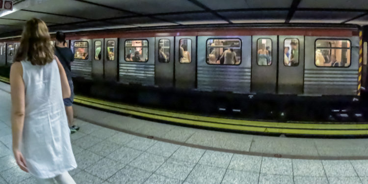 Δρομολόγια ΜΜΜ