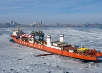 πυρκαγιά - πυρηνοκίνητο παγοθραυστικό