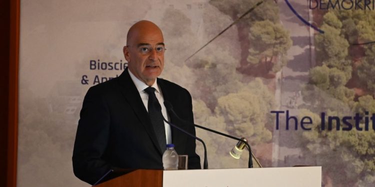 ΥΕΘΑ Δένδιας