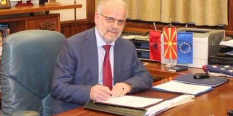Για πρώτη φορά Αλβανός πρωθυπουργός στη Βόρεια Μακεδονία – O Ταλάτ Τζαφέρι θα είναι ο επικεφαλής της υπηρεσιακής κυβέρνησης