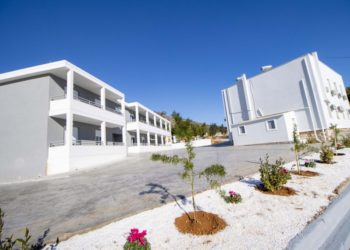 Παρουσία ΥΦΕΘΑ και Α/ΓΕΕΘΑ στα εγκαίνια του υποκαταστήματος ΕΚΕΜΣ Χαϊδαρίου και του Συγκροτήματος των Νέων Οικιών [pics]