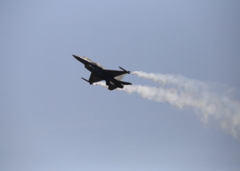 F-16 - παρέλαση