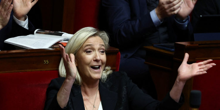 Washington Post: «Μακρύ χέρι» του Πούτιν στη Γαλλία το ακροδεξιό κόμμα της Λεπέν – «Είναι σκευωρία», απαντά ο Εθνικός Συναγερμός