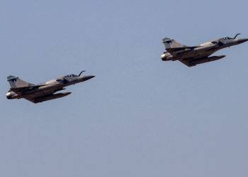 διελεύσεις μαχητικών