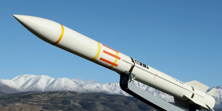 Ιράν: Παρουσίασε δύο νέα συστήματα αντιαεροπορικής άμυνας [vid]