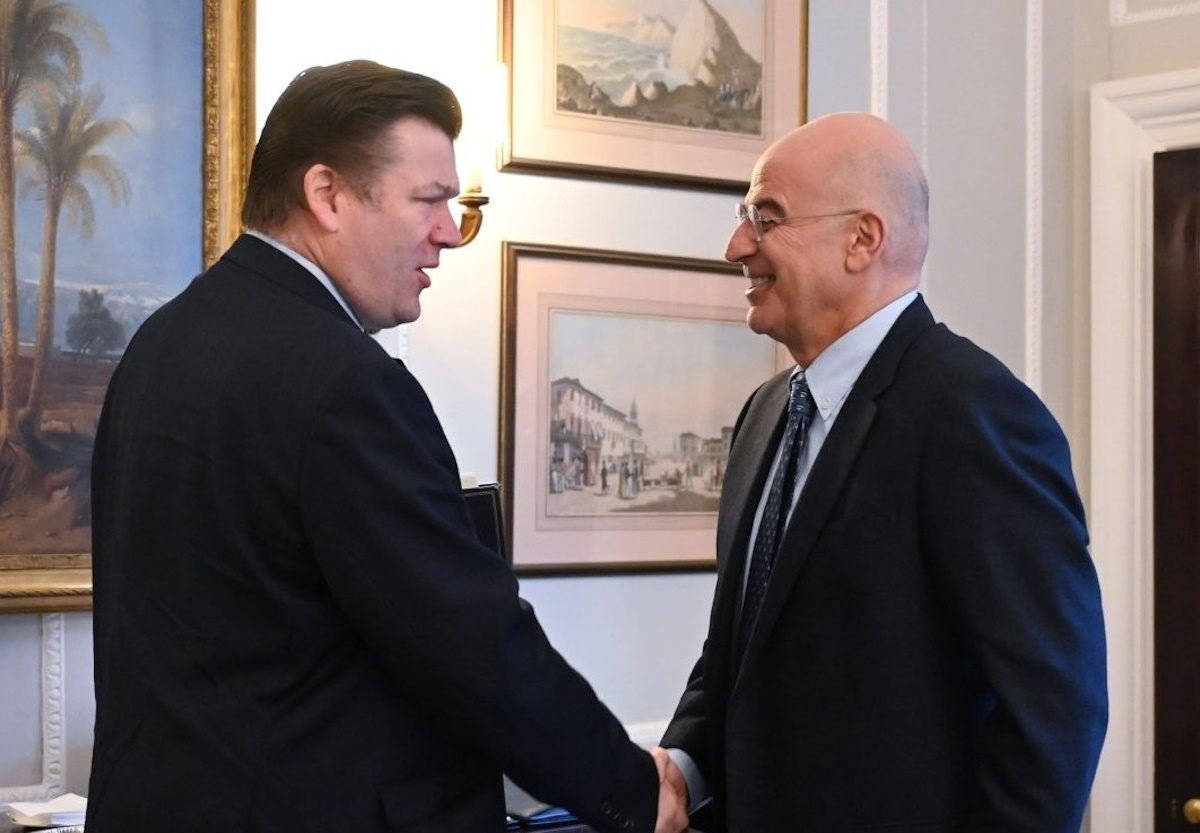 ΥΕΘΑ Δένδιας