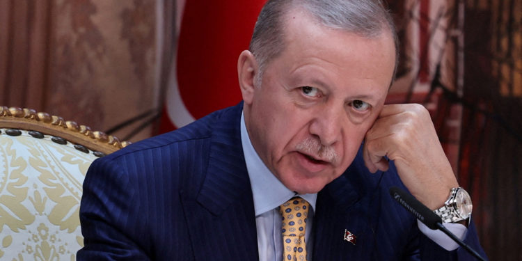 Τουρκία: Το «σαρδάμ» του Ερντογάν για τις ελληνοτουρκικές σχέσεις και οι διευκρινίσεις της Προεδρίας