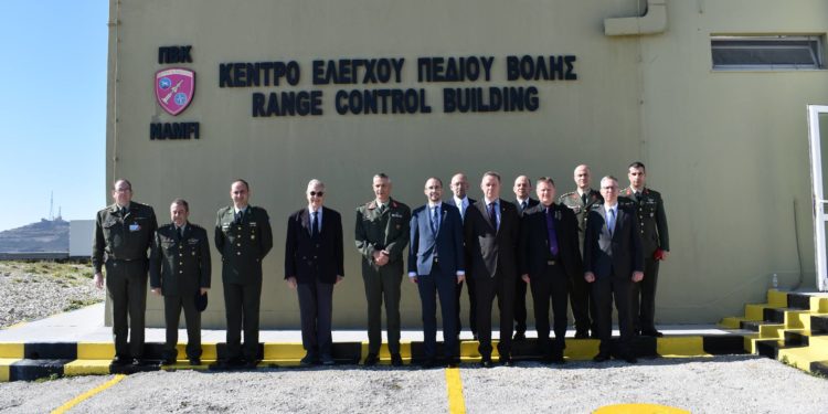 ΥΠΕΘΑ: Επισκέψη αντιπροσωπείας του ΥΠΑΜ Αυστρίας σε στρατιωτικές εγκαταστάσεις στην Κρήτη