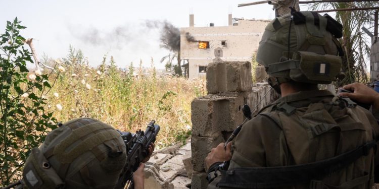 Ισραήλ: Χτύπησε θέσεις της Χεζμπολάχ στο νότιο Λίβανο και ετοιμάζεται για επίθεση στη Ράφα [vid]