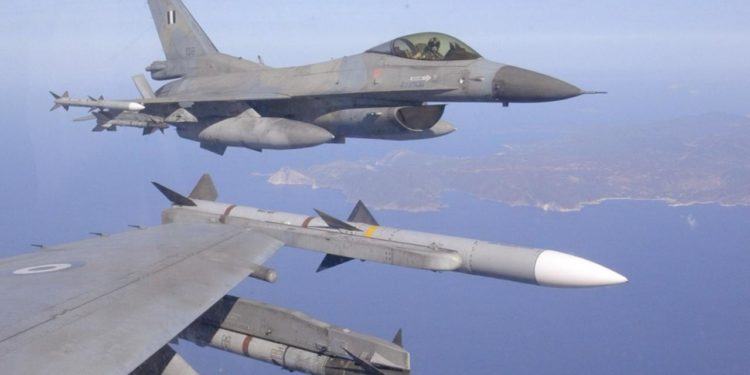 Τα F-35 φέρνουν και νέα όπλα στην HAF: Υπόσχεση των Αμερικανών για αποδέσμευση AMRAAM 120d και JASSM