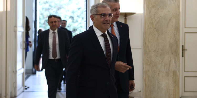 Μπουράκ Ακτσαπάρ