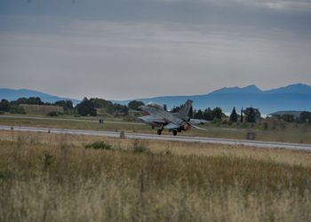 111 Πτέρυγα Μάχης